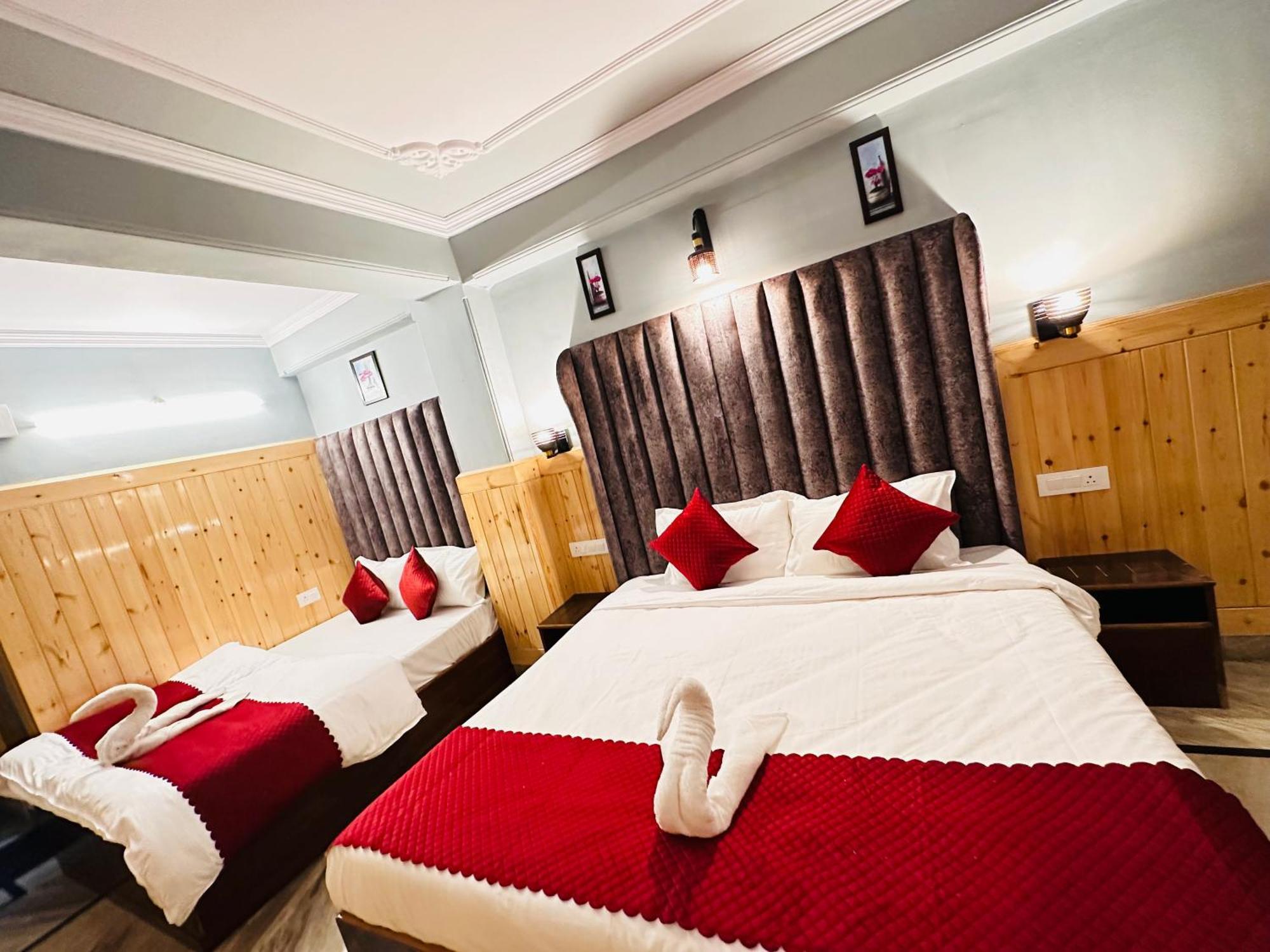 Hotel Avalanche Шімла Екстер'єр фото